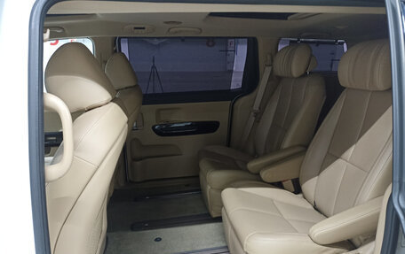 KIA Carnival III, 2016 год, 2 574 000 рублей, 15 фотография