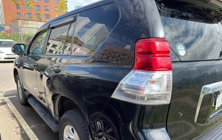 Toyota Land Cruiser Prado 150 рестайлинг 2, 2011 год, 3 500 000 рублей, 11 фотография