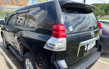 Toyota Land Cruiser Prado 150 рестайлинг 2, 2011 год, 3 500 000 рублей, 10 фотография