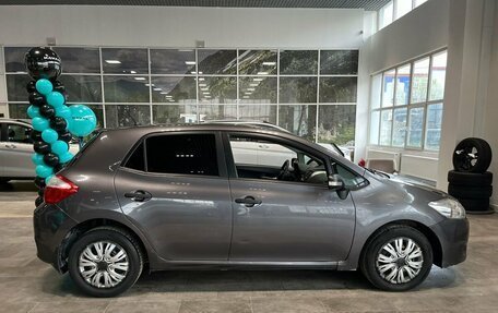 Toyota Auris II, 2011 год, 1 000 000 рублей, 7 фотография