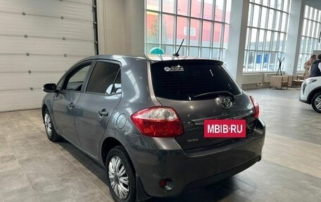 Toyota Auris II, 2011 год, 1 000 000 рублей, 4 фотография