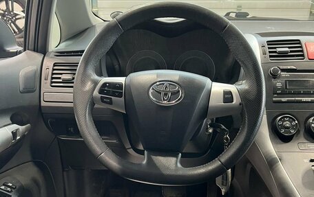 Toyota Auris II, 2011 год, 1 000 000 рублей, 16 фотография