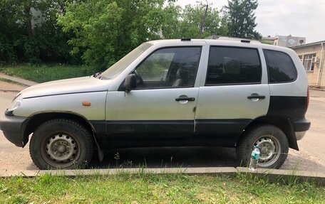Chevrolet Niva I рестайлинг, 2004 год, 230 000 рублей, 3 фотография