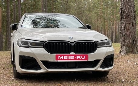 BMW 5 серия, 2021 год, 6 900 000 рублей, 2 фотография