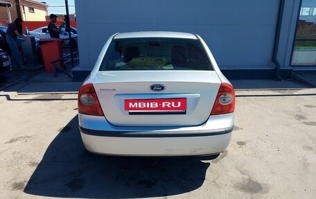 Ford Focus II рестайлинг, 2006 год, 560 000 рублей, 2 фотография