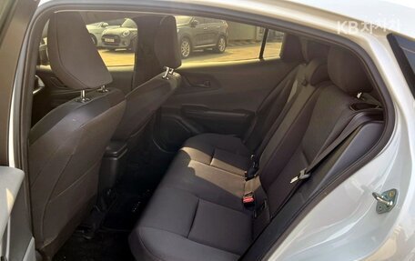 Toyota Prius IV XW50, 2024 год, 3 385 000 рублей, 8 фотография