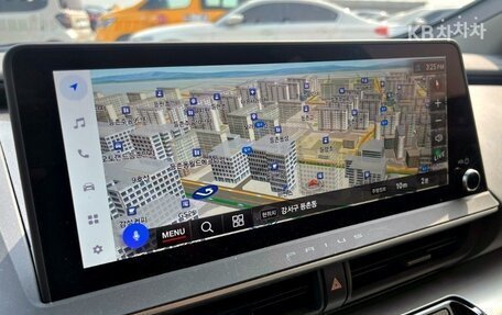 Toyota Prius IV XW50, 2024 год, 3 385 000 рублей, 11 фотография