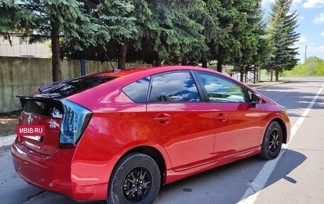 Toyota Prius, 2011 год, 1 170 000 рублей, 2 фотография
