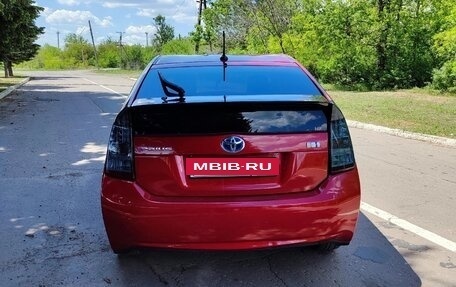 Toyota Prius, 2011 год, 1 170 000 рублей, 3 фотография