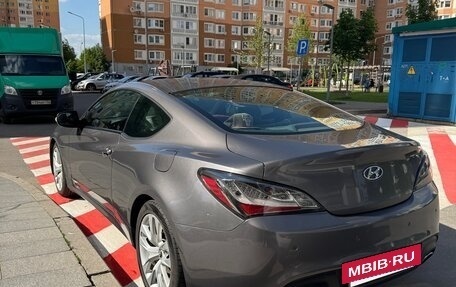 Hyundai Genesis Coupe I рестайлинг, 2012 год, 1 780 000 рублей, 4 фотография