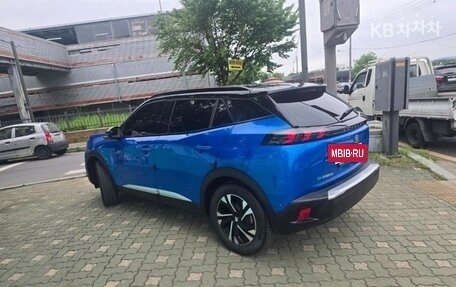Peugeot 2008 II, 2021 год, 1 785 000 рублей, 4 фотография