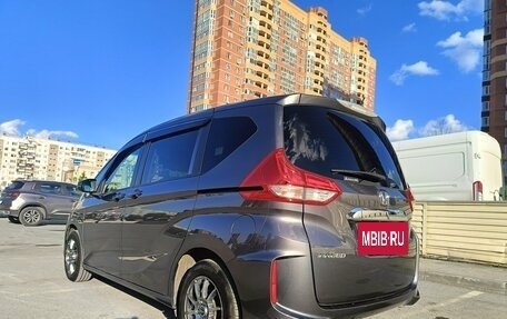 Honda Freed II, 2019 год, 1 650 000 рублей, 2 фотография
