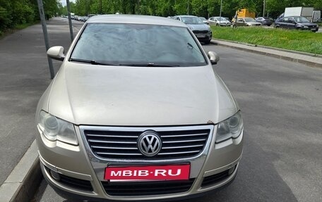 Volkswagen Passat B6, 2008 год, 550 000 рублей, 3 фотография