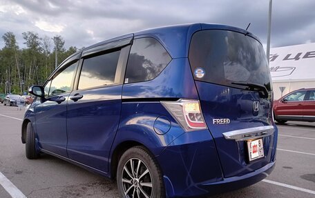 Honda Freed I, 2012 год, 1 190 000 рублей, 4 фотография