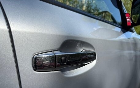 Toyota Land Cruiser 200, 2012 год, 3 525 000 рублей, 12 фотография