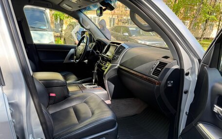 Toyota Land Cruiser 200, 2012 год, 3 525 000 рублей, 27 фотография