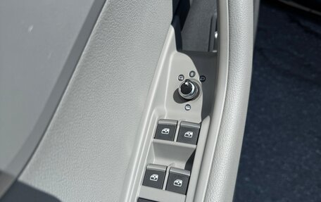 Audi A4, 2019 год, 2 550 000 рублей, 10 фотография