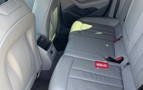Audi A4, 2019 год, 2 550 000 рублей, 8 фотография