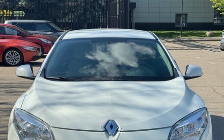 Renault Megane III, 2014 год, 555 000 рублей, 2 фотография