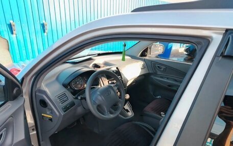 Hyundai Tucson III, 2005 год, 1 150 000 рублей, 7 фотография