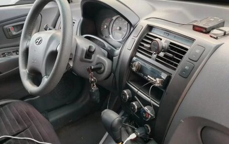 Hyundai Tucson III, 2005 год, 1 150 000 рублей, 4 фотография