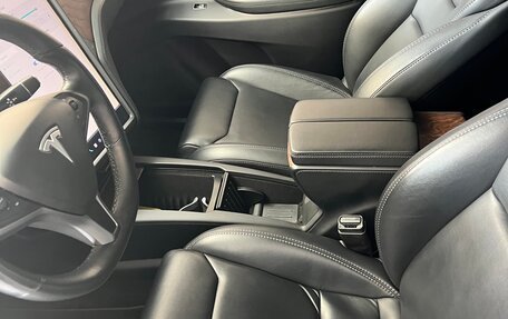 Tesla Model X I, 2019 год, 4 550 000 рублей, 15 фотография