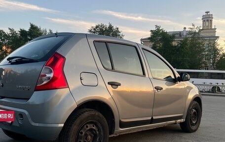 Renault Sandero I, 2010 год, 595 000 рублей, 2 фотография