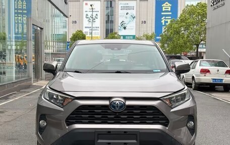 Toyota RAV4, 2021 год, 3 050 960 рублей, 2 фотография
