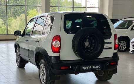 Chevrolet Niva I рестайлинг, 2020 год, 999 000 рублей, 6 фотография