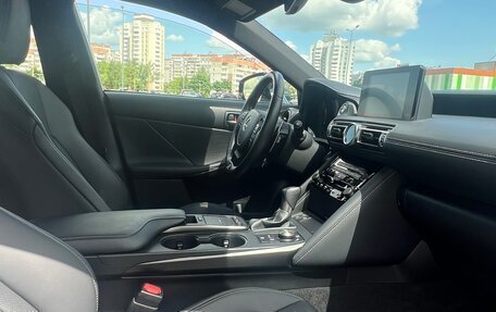 Lexus IS III, 2021 год, 4 150 000 рублей, 17 фотография