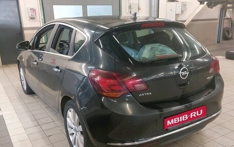 Opel Astra J, 2013 год, 947 000 рублей, 10 фотография