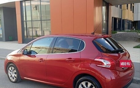 Peugeot 208 II, 2014 год, 590 000 рублей, 2 фотография
