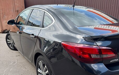 Opel Astra J, 2013 год, 1 000 000 рублей, 4 фотография