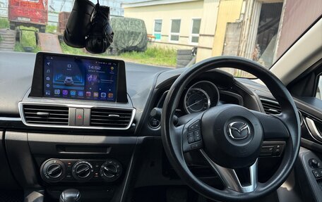 Mazda Axela, 2015 год, 1 050 000 рублей, 2 фотография