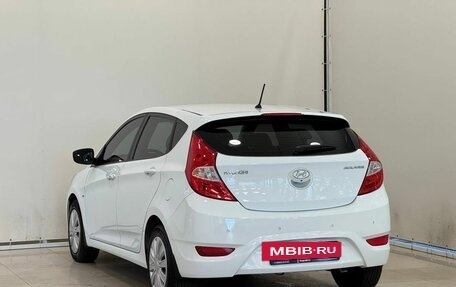 Hyundai Solaris II рестайлинг, 2012 год, 945 000 рублей, 7 фотография
