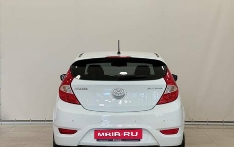 Hyundai Solaris II рестайлинг, 2012 год, 945 000 рублей, 8 фотография