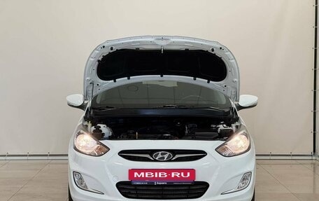 Hyundai Solaris II рестайлинг, 2012 год, 945 000 рублей, 4 фотография