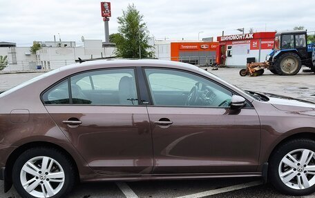 Volkswagen Jetta VI, 2016 год, 1 600 000 рублей, 3 фотография