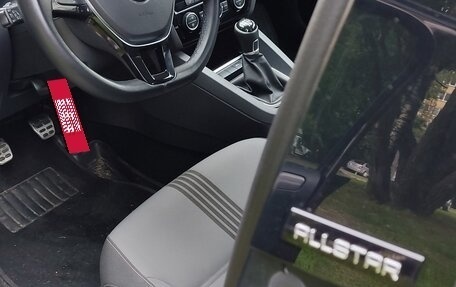 Volkswagen Jetta VI, 2016 год, 1 600 000 рублей, 14 фотография