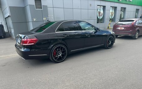 Mercedes-Benz E-Класс, 2014 год, 2 100 000 рублей, 3 фотография