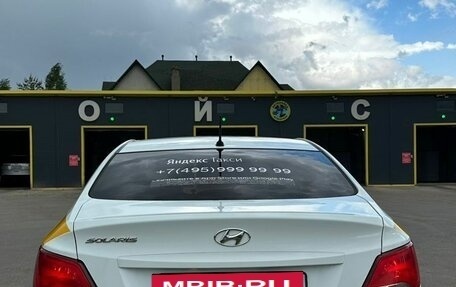 Hyundai Solaris II рестайлинг, 2015 год, 580 000 рублей, 2 фотография