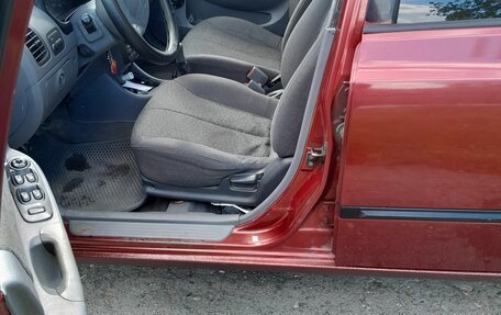 Hyundai Accent II, 2005 год, 300 000 рублей, 2 фотография