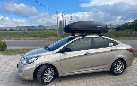 Hyundai Solaris II рестайлинг, 2012 год, 850 000 рублей, 4 фотография