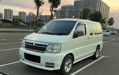 Nissan Elgrand I, 2001 год, 940 000 рублей, 1 фотография