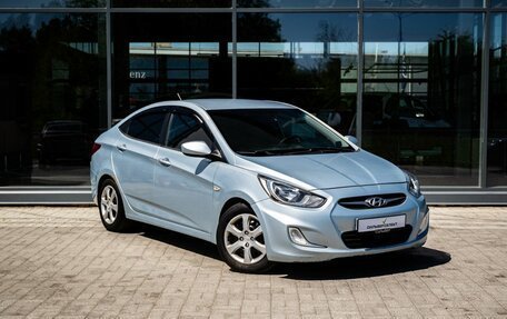 Hyundai Solaris II рестайлинг, 2011 год, 650 000 рублей, 5 фотография