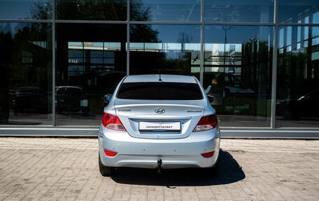 Hyundai Solaris II рестайлинг, 2011 год, 650 000 рублей, 4 фотография