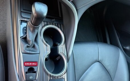 Toyota Camry, 2021 год, 3 270 000 рублей, 11 фотография