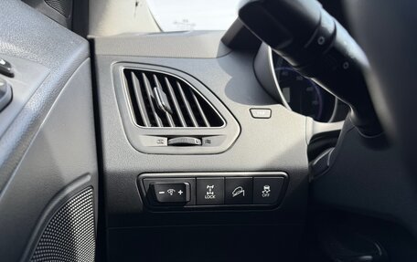 Hyundai ix35 I рестайлинг, 2012 год, 1 170 000 рублей, 28 фотография