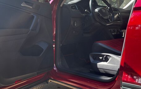 Volkswagen Tiguan II, 2019 год, 3 050 000 рублей, 9 фотография
