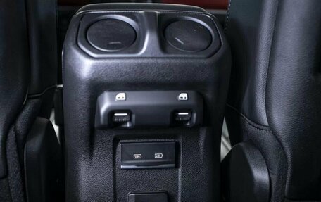 Jeep Wrangler, 2023 год, 7 350 000 рублей, 26 фотография